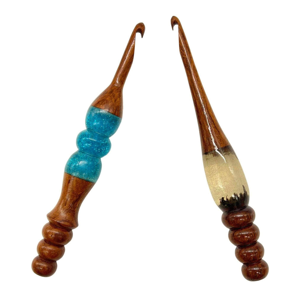 Sparkle rosewood crochet hook, design example