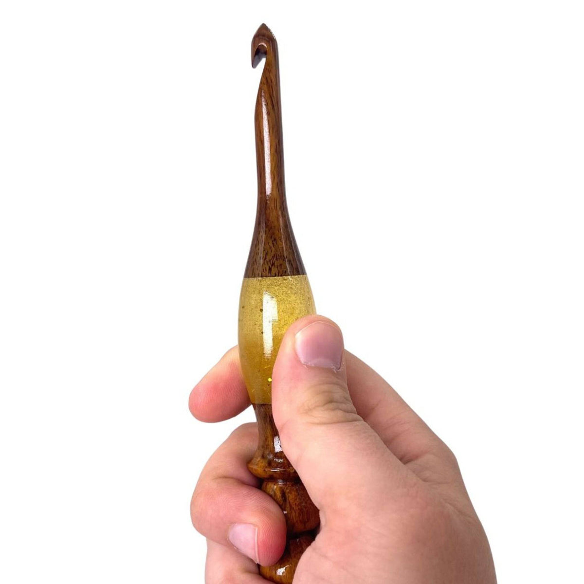 Sparkle rosewood crochet hook, design example